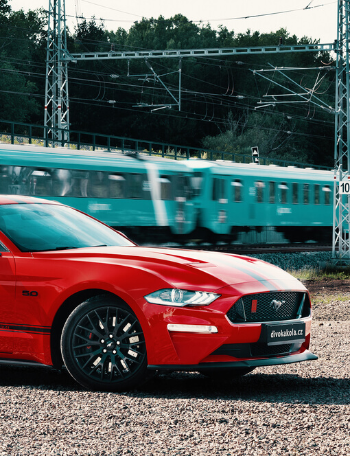 Jízda ve Fordu Mustang Coyote V8