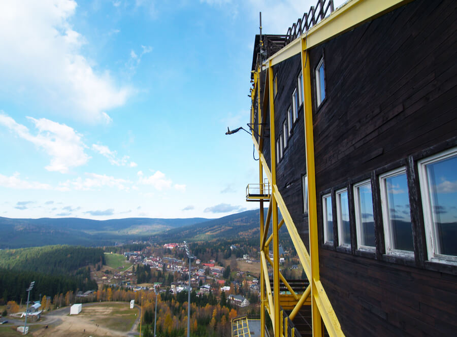 Bungee jumping - televizní věž Harrachov