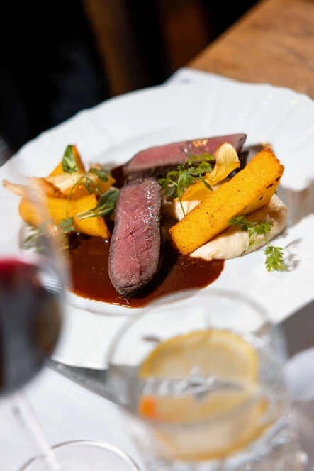 4chodové menu s neomezenou konzumací vína a piva na zámku Ctěnice 4chodové menu s neomezenou konzumací vína a piva na zámku Ctěnice