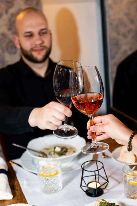 4chodové menu s neomezenou konzumací vína a piva na zámku Ctěnice 4chodové menu s neomezenou konzumací vína a piva na zámku Ctěnice
