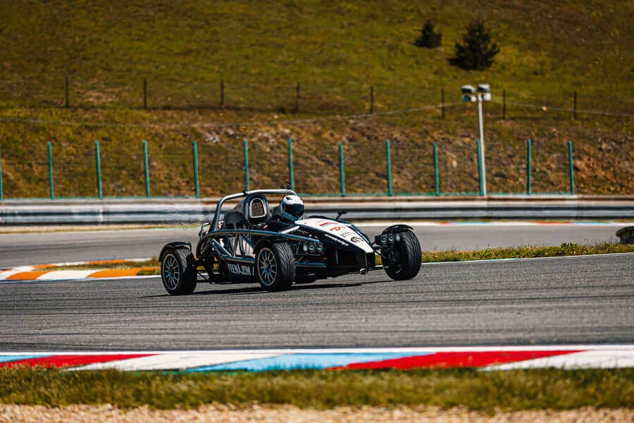 Jízda v Ariel Atom 3.5 jako spolujezdec