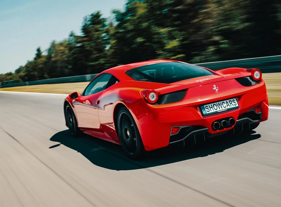 Jízda ve Ferrari 458 Italia v Mostě