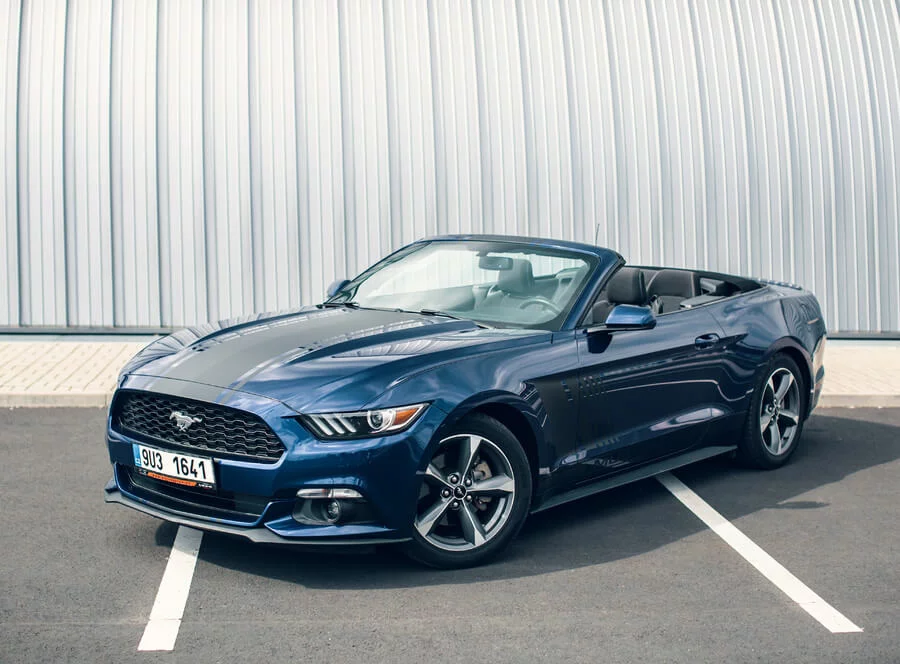 Pronájem Ford Mustang 3,7 V6 Cabrio