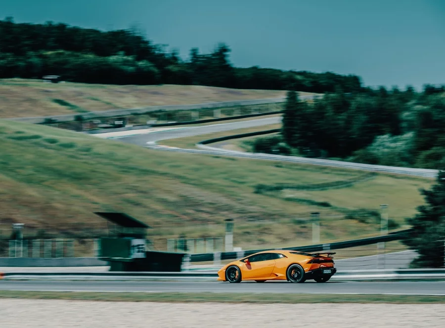 Jízda v Lamborghini Huracán v Mostě